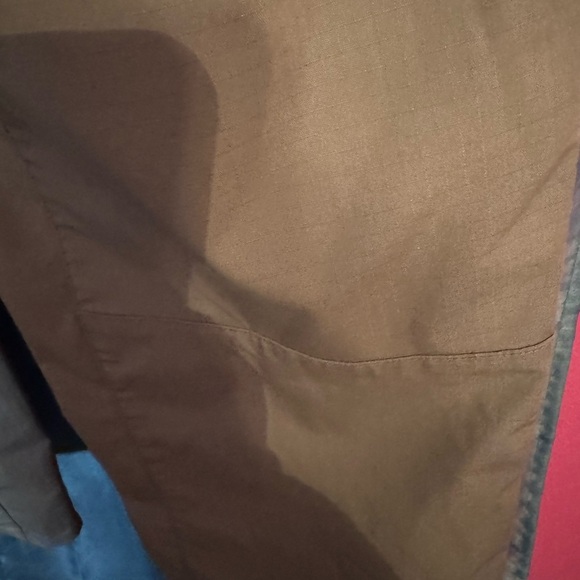 5.11 Tactical Pants - Men’s Khaki Multi Pocketed Size 36x32  [3 front pockets] - Picture 5 of 10